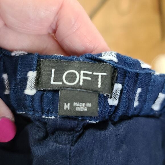 LOFT Drawstring Shorts Medium  - Picture 2 of 6